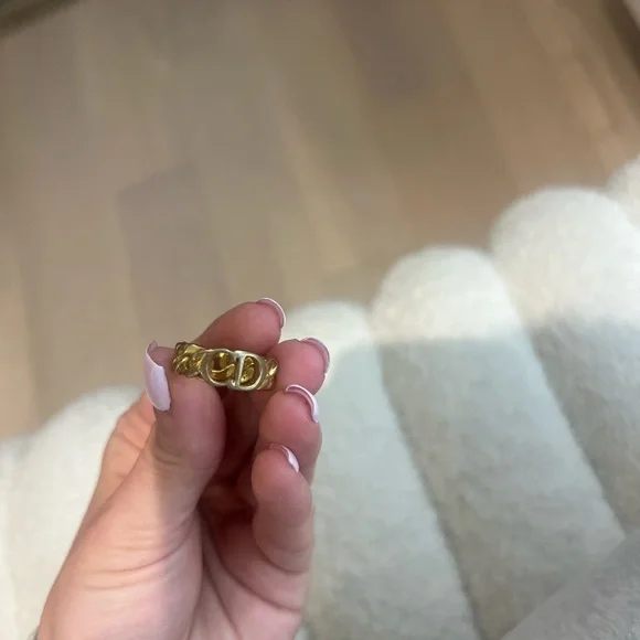 Authentic Dior Ring - Picture 5 of 12